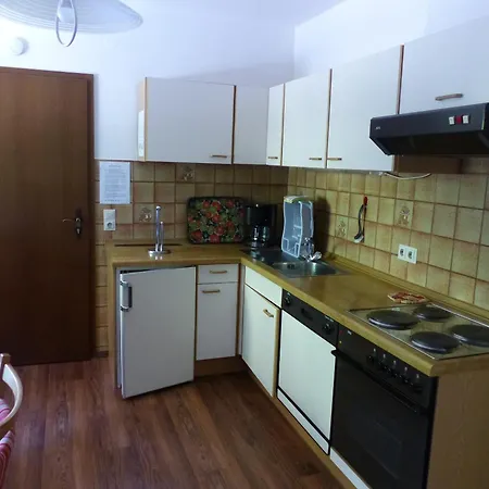 In Schoenmuenzach Lägenhet *