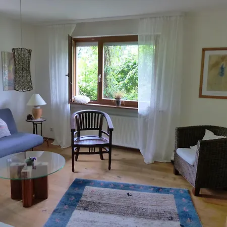 In Schoenmuenzach Lägenhet